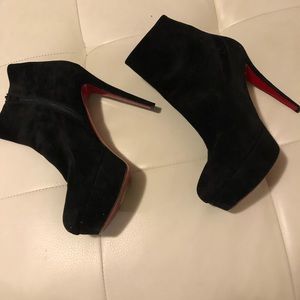Christian Louboutin Shoes Size 41 1/2